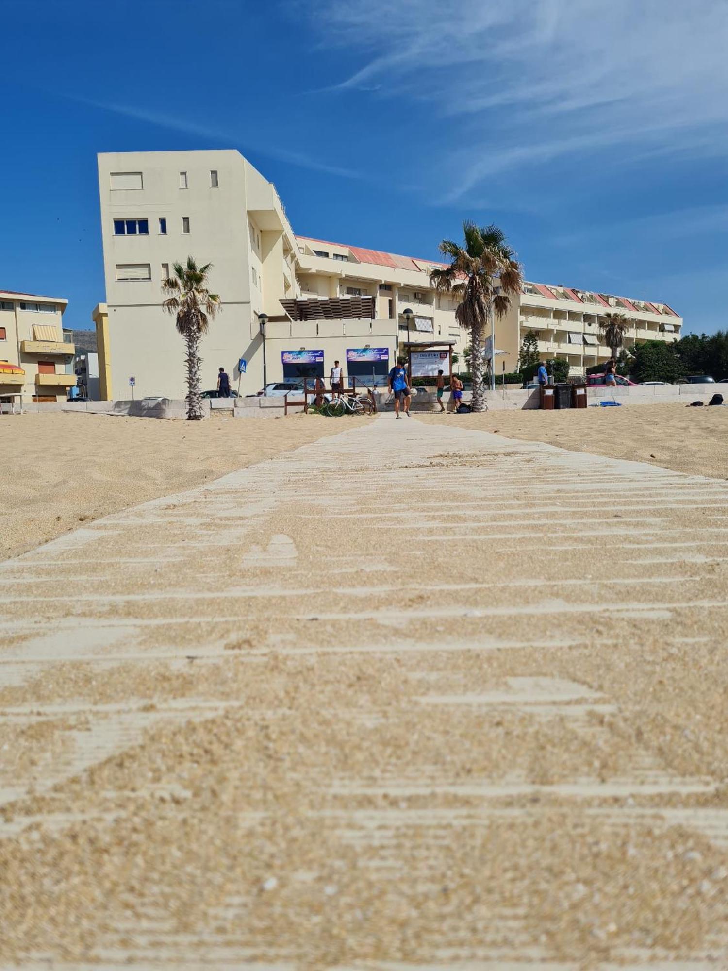 A Casa Di Rosa,Fronte Spiaggia, Piscina,Parcheggio Trapani Exterior foto